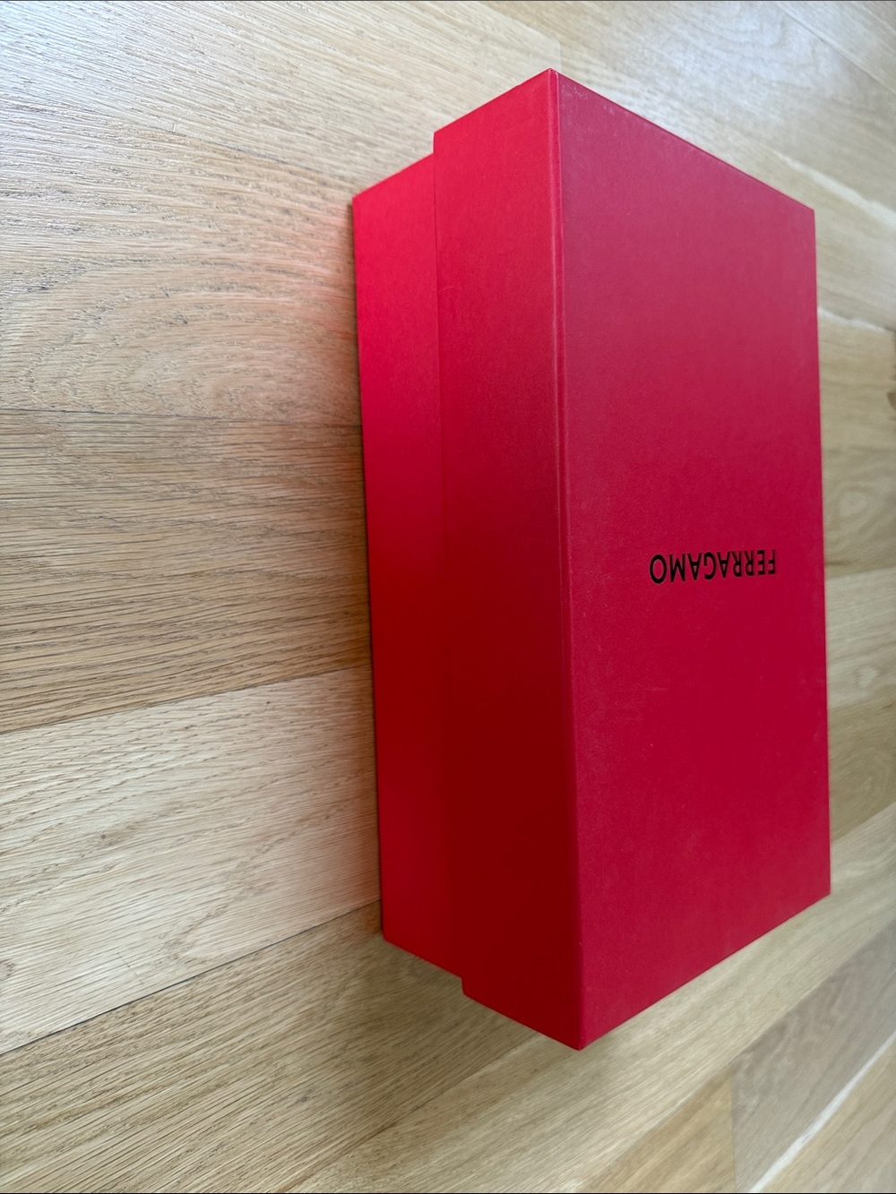 Ferragamo Red Logo Box with 2 Shoe Dust Bags! - Picture 3 of 7